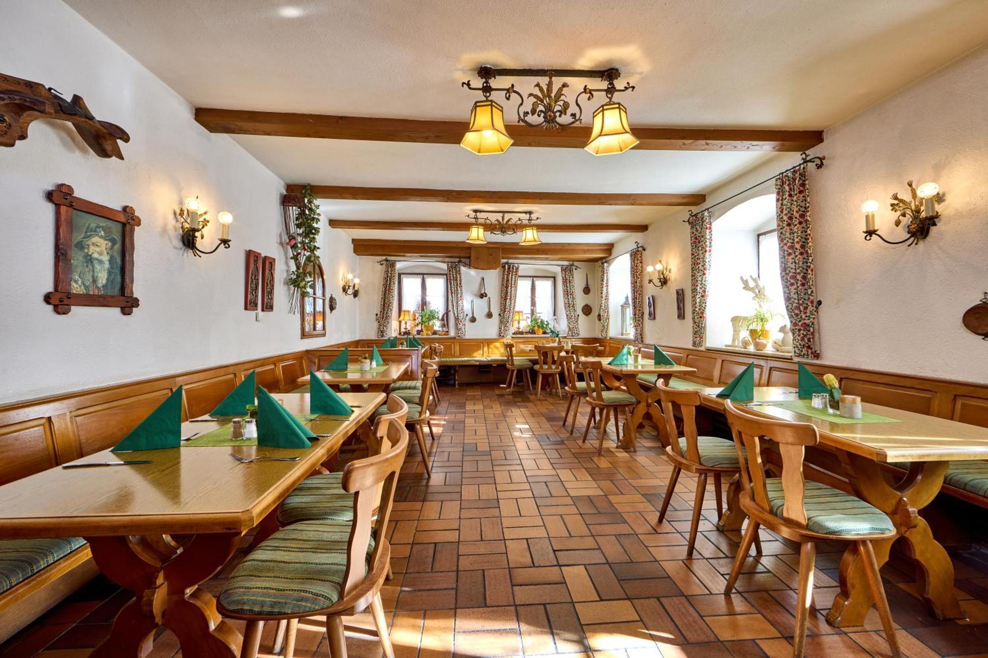 Hotel Drei Mohren Γκάρμις-Παρτενκίρχεν Εξωτερικό φωτογραφία