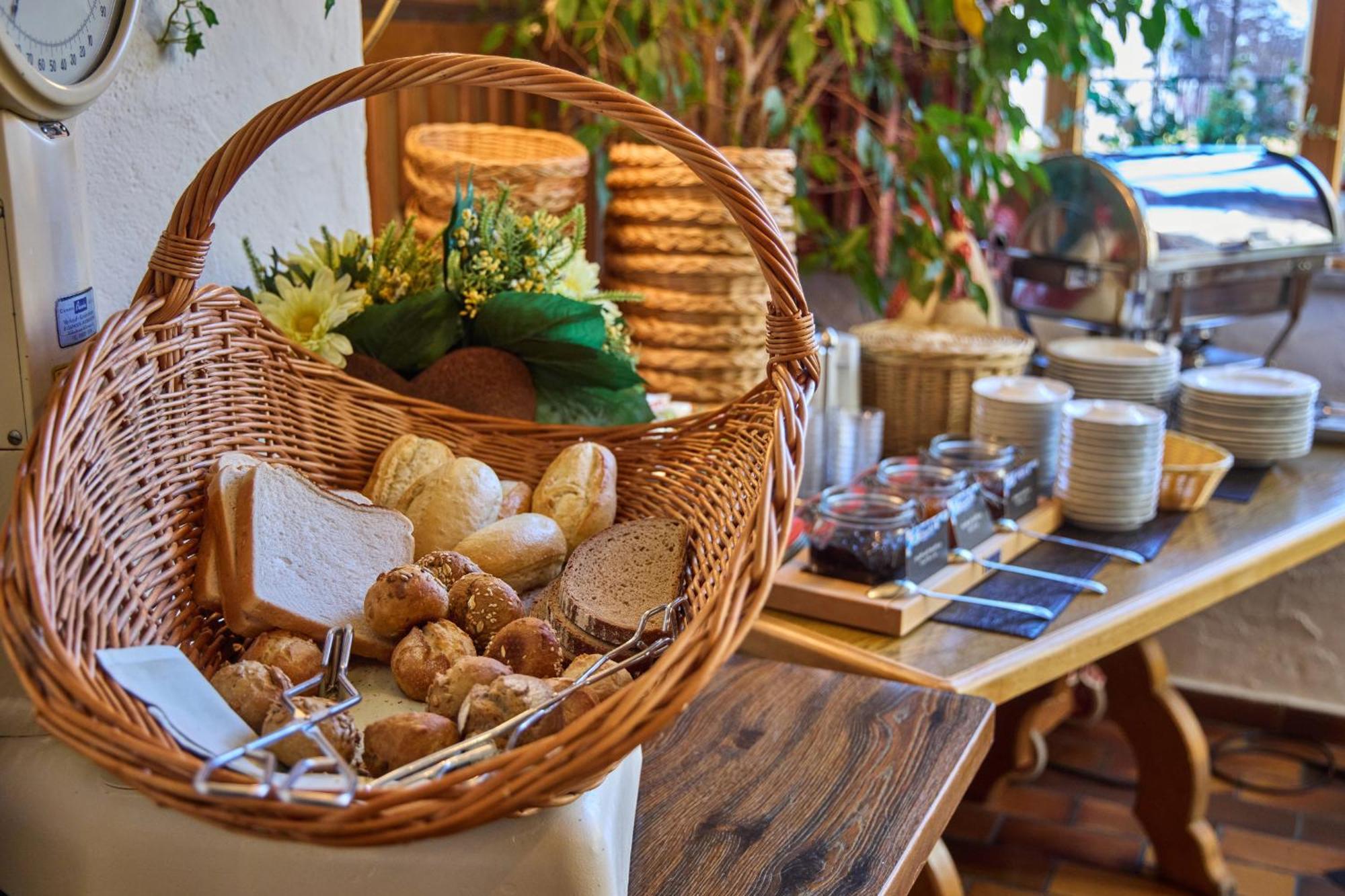Hotel Drei Mohren Γκάρμις-Παρτενκίρχεν Εξωτερικό φωτογραφία