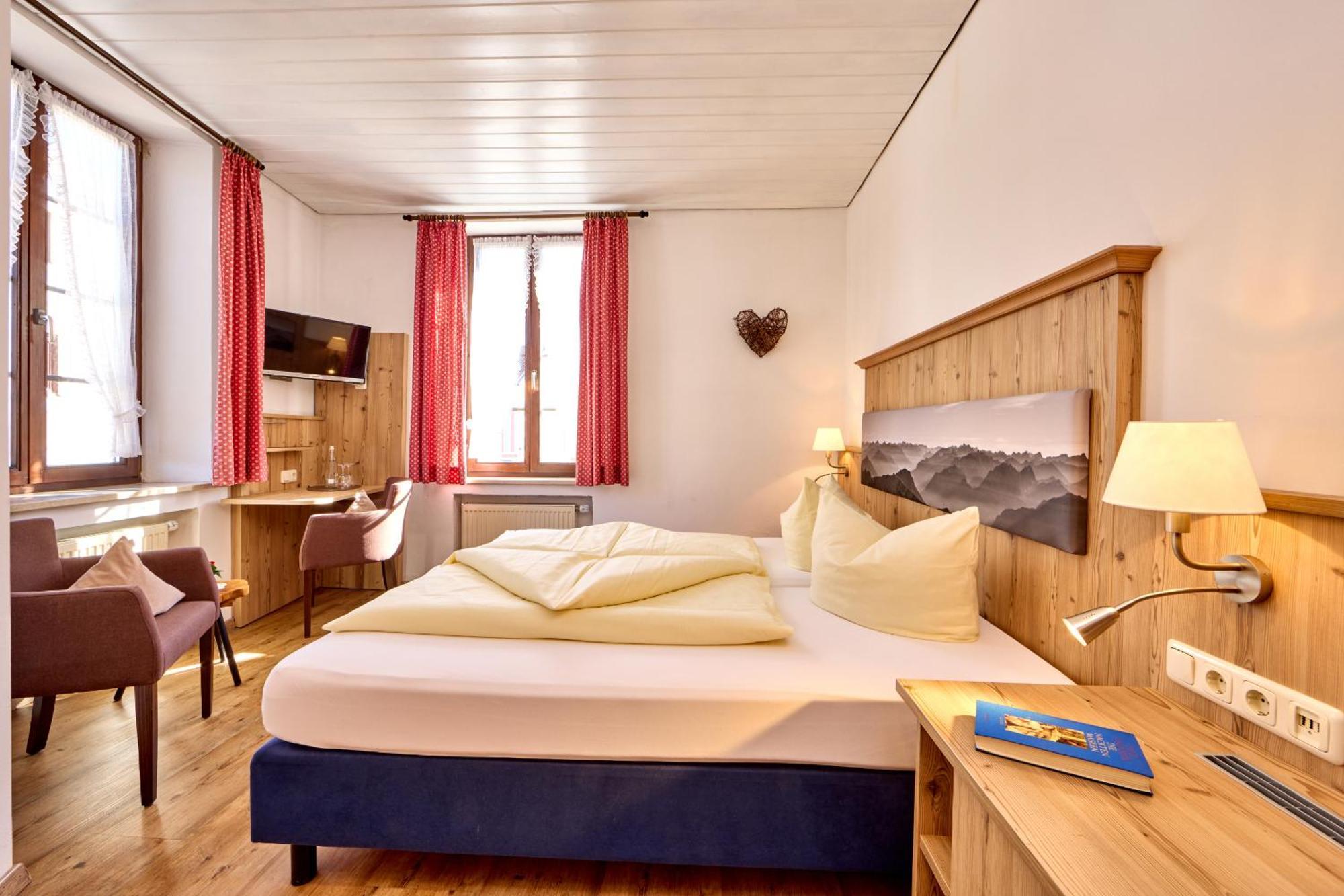 Hotel Drei Mohren Γκάρμις-Παρτενκίρχεν Εξωτερικό φωτογραφία