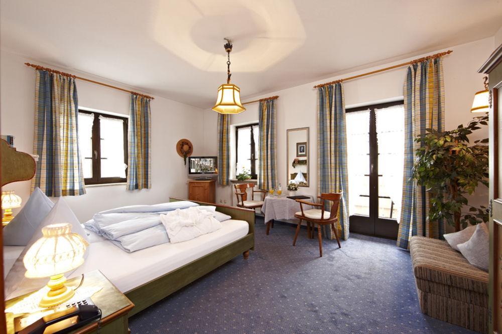 Hotel Drei Mohren Γκάρμις-Παρτενκίρχεν Εξωτερικό φωτογραφία