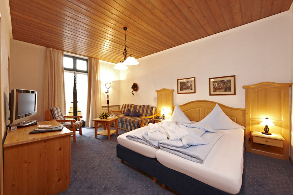 Hotel Drei Mohren Γκάρμις-Παρτενκίρχεν Εξωτερικό φωτογραφία